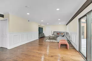 764 Vanderbilt Pkwy, Dix Hills, NY 11746 - Photo 14