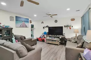 764 Vanderbilt Pkwy, Dix Hills, NY 11746 - Photo 38