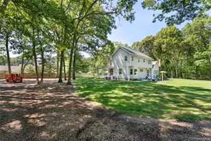 93 Chestnut St, Mount Sinai, NY 11766 - Photo 36