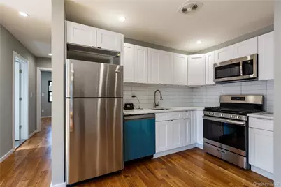 8734 132nd Street, Richmond Hill, NY 11418 - Photo 4