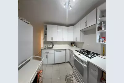 61-20 Grand Central Parkway #B 1101, Forest Hills, NY 11375 - Photo 18