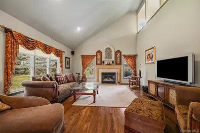 48 Greenwich Avenue, Central Valley, NY 10917 - Photo 30