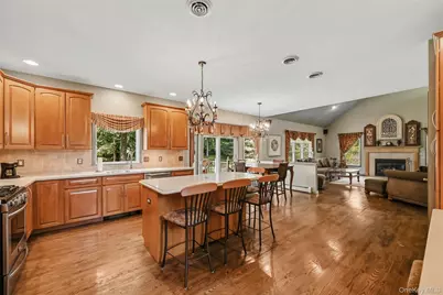 48 Greenwich Avenue, Central Valley, NY 10917 - Photo 18