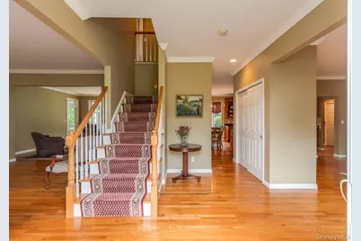100 Rockledge Drive, Pleasant Valley, NY 12569 - Photo 4