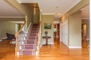 100 Rockledge Dr, Pleasant Valley, NY 12569 - Photo 4