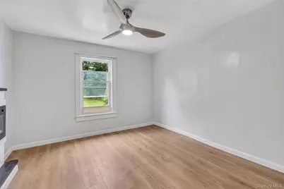 30 Glenwood Avenue, Poughkeepsie, NY 12603 - Photo 6