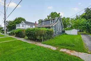 30 Glenwood Ave, Poughkeepsie, NY 12603 - Photo 2