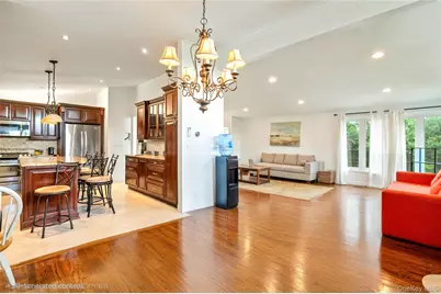 25 Ackerman Avenue, Airmont, NY 10901 - Photo 6