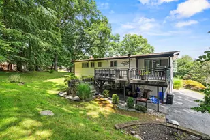 25 Ackerman Ave, Airmont, NY 10901 - Photo 32
