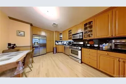 1830 Bath Avenue #102, Brooklyn, NY 11214 - Photo 6