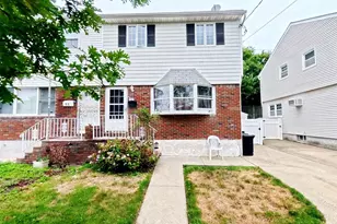59 Zoe St, New York, NY 10305 - Photo 1