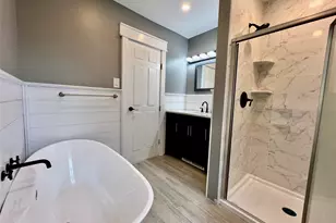 50 E St Marks Pl, Valley Stream, NY 11580 - Photo 14