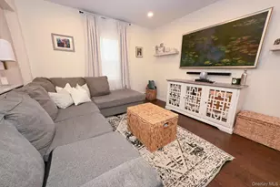 8 Garden Ave, Carle Place, NY 11514 - Photo 10