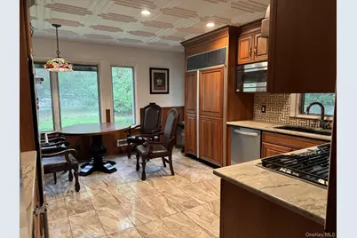 12 Warnke Lane, Scarsdale, NY 10583 - Photo 2