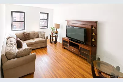 118-60 Metropolitan Avenue #C3, Kew Gardens, NY 11415 - Photo 1