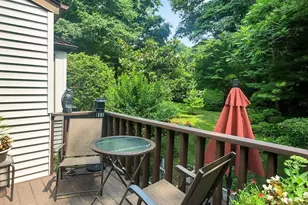 160 Dove Hill Dr, Manhasset, NY 11030 - Photo 22