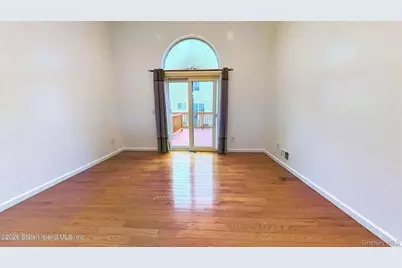 41 Simmons Loop, New York, NY 10314 - Photo 12