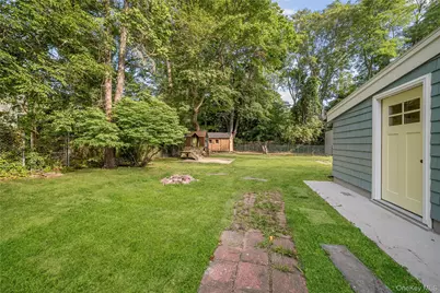 46 Barclay Road, Mastic Beach, NY 11951 - Photo 22