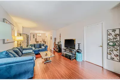 61-25 97th Street #2B, Rego Park, NY 11374 - Photo 6