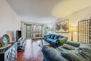 61-25 97th St, Rego Park, NY 11374 - Photo 4