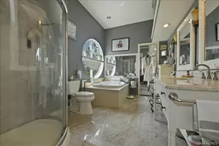 844 Park Ln, Woodmere, NY 11581 - Photo 18