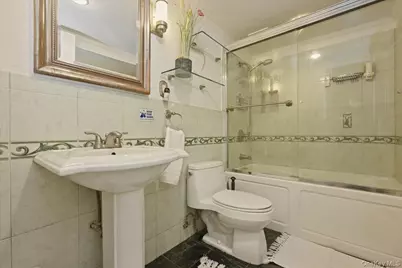 844 Park Lane, Woodmere, NY 11581 - Photo 24