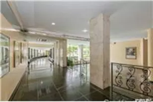 61-25 97th St, Rego Park, NY 11374 - Photo 22