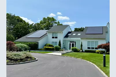 5 Meadow Gate W, Saint James, NY 11780 - Photo 1