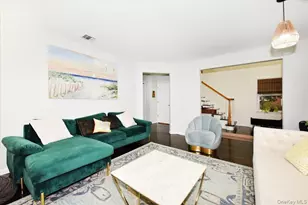 109 Charles St, Floral Park, NY 11001 - Photo 4