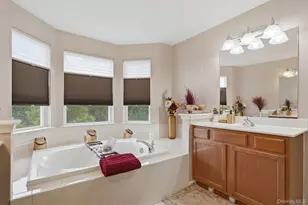 58 Cobblestone Ln, Middletown, NY 10940 - Photo 24