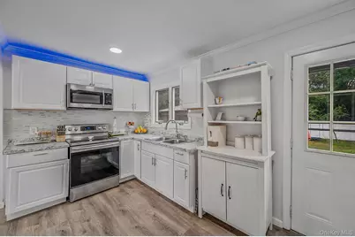 461 18th Street, West Babylon, NY 11704 - Photo 6