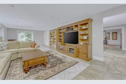 8 Lety Lane, Suffern, NY 10901 - Photo 24