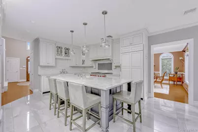 8 Lety Lane, Suffern, NY 10901 - Photo 8