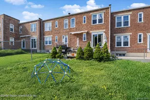 62 Arnold St, New York, NY 10301 - Photo 2