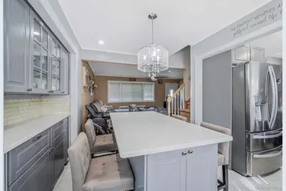 1030 N Fulton Avenue, Lindenhurst, NY 11757 - Photo 10