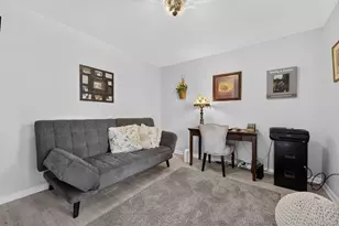 64 Twin Ponds Dr, Kingston, NY 12401 - Photo 2