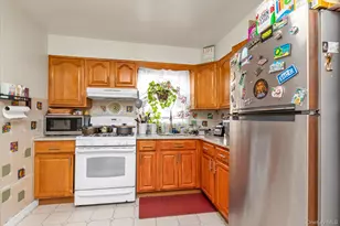 147-23 225th St, Springfield Gardens, NY 11413 - Photo 6