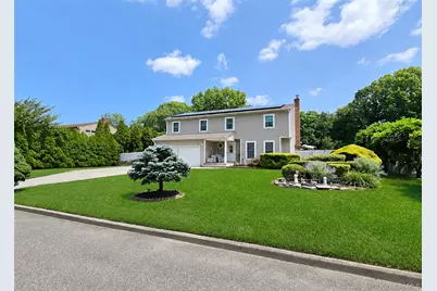 17 Carriage Lane, Centereach, NY 11720 - Photo 2