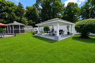 17 Carriage Ln, Centereach, NY 11720 - Photo 26