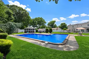 17 Carriage Ln, Centereach, NY 11720 - Photo 30