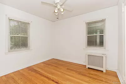 1493 New Hyde Park Drive, New Hyde Park, NY 11040 - Photo 10