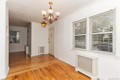 1493 New Hyde Park Drive, New Hyde Park, NY 11040 - Photo 6