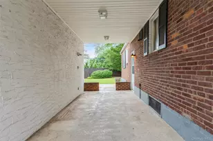 1493 New Hyde Park Dr, New Hyde Park, NY 11040 - Photo 20