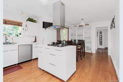 35 Barnard Road, New Rochelle, NY 10801 - Photo 12