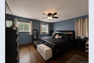 11 Sandalwood Drive, Smithtown, NY 11787 - Photo 16