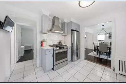 8 Rosewood Avenue, Amityville, NY 11701 - Photo 8