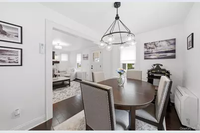 8 Rosewood Avenue, Amityville, NY 11701 - Photo 10
