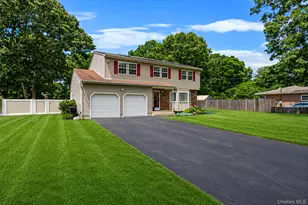 397 Lockwood Dr, Shirley, NY 11967 - Photo 30