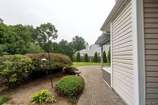 29 Sandy Hollow Dr, Smithtown, NY 11787 - Photo 20
