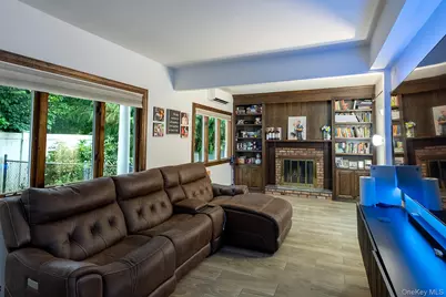 29 Sandy Hollow Drive, Smithtown, NY 11787 - Photo 18